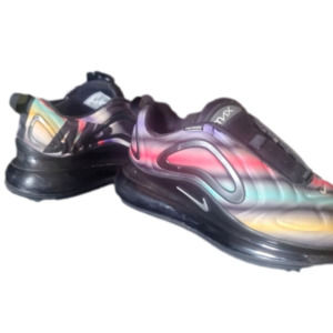 💕Host Pick💕Nike Air Max 720 Sz 6.5 Y / 7 Womans